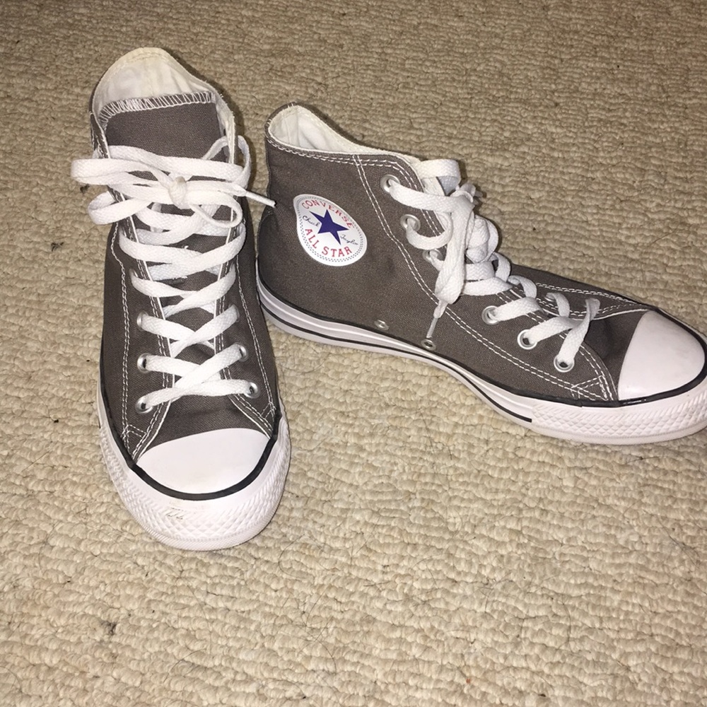 Women’s gray high-too converse